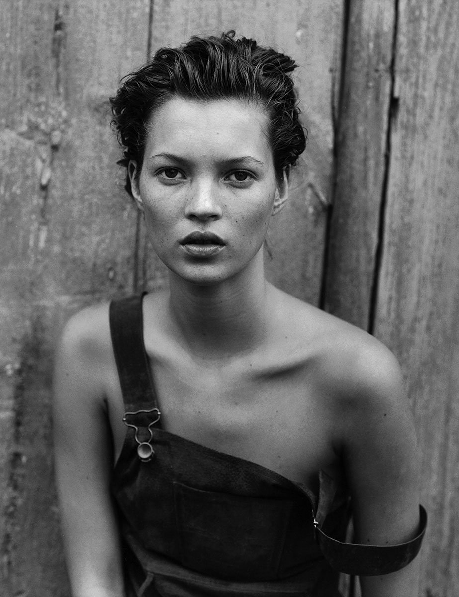 Kate Moss in uno scatto di Peter Lindbergh