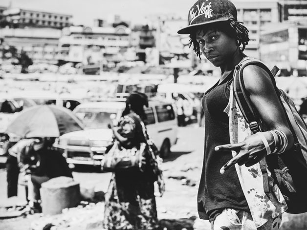 Hip Hop e  Breakdance, ritratto di una generazione nei meravigliosi scatti di Kibuuka Mukisa Oscar 